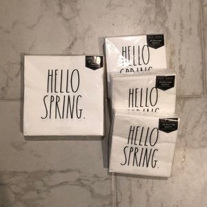 Rae Dunn hello spring dessert / lunchen napkins